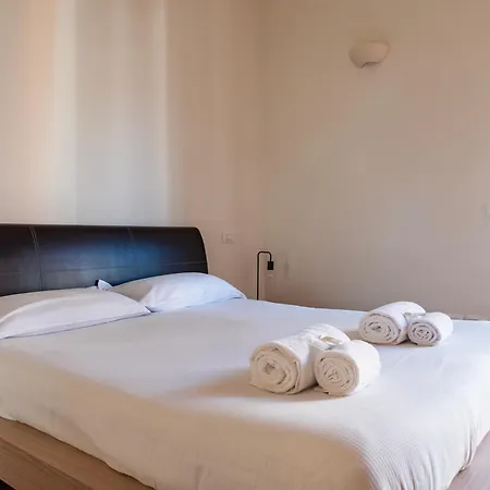 Youhosty - Perugino 6 * Milán