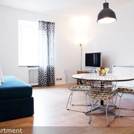 Apartment Brera In San Fermo