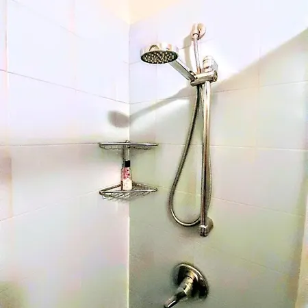Sunday's Flat/monolocale Zona Bocconi Apartment Milan