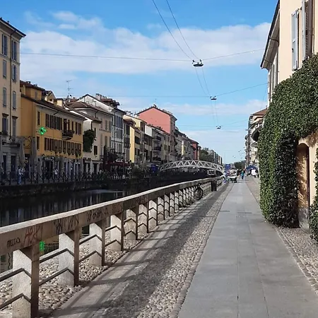 Sunday's Flat/monolocale Zona Bocconi Apartment Milan