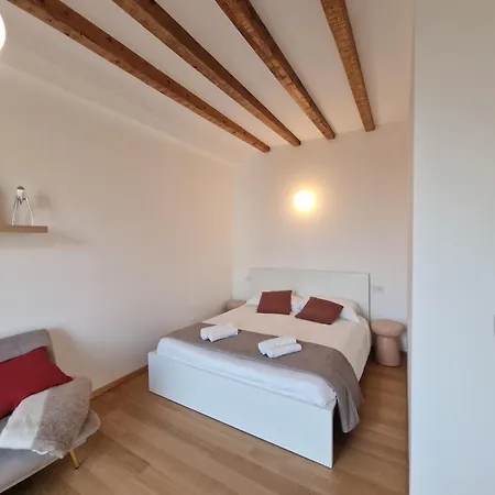 Διαμέρισμα Camparino Apartment, 10 Min From The Duomo, *