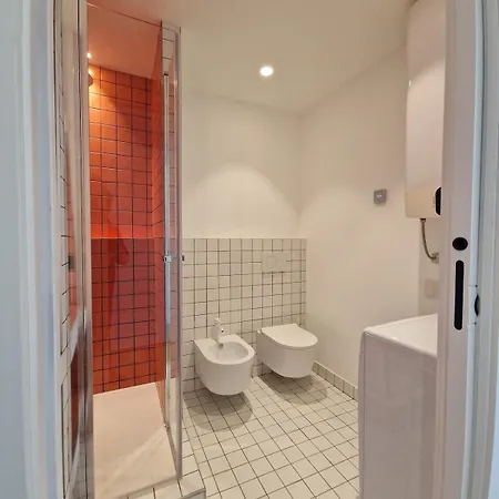 Camparino Apartment, 10 Min From The Duomo, *