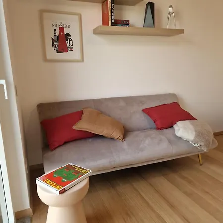 Camparino Apartment, 10 Min From The Duomo,