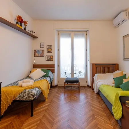 Otto Novembre, 3 Ampio Ed Elegante Con Vista * Milão