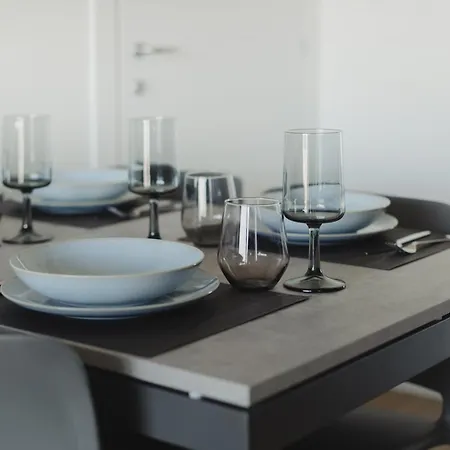 דירה Gohost - Modern And Bright With Terrace And Balcony