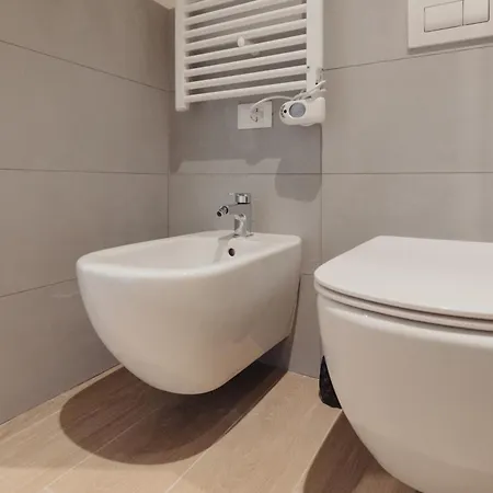 Gohost - Modern And Bright With Terrace And Balcony Milan