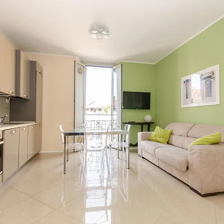 Brianza Flat * Milán