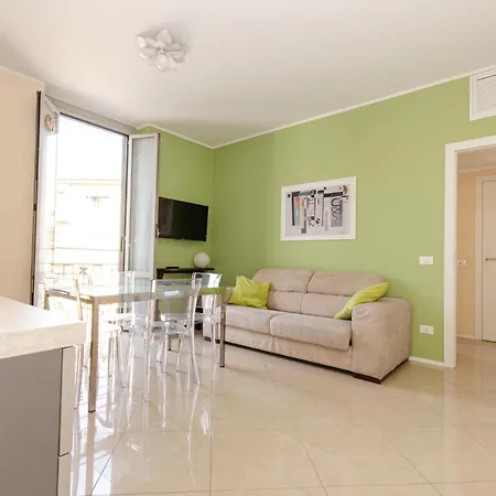 Brianza Flat Apartmán *