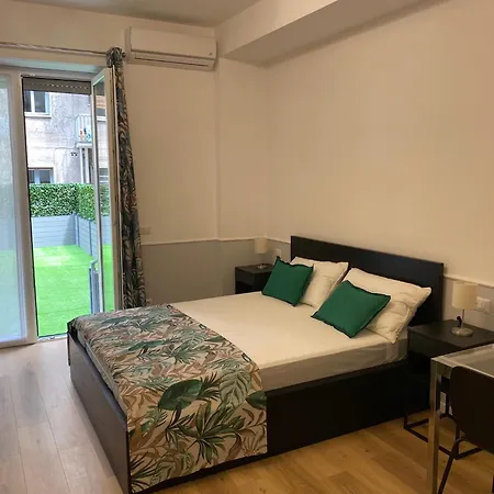 House Apartment *