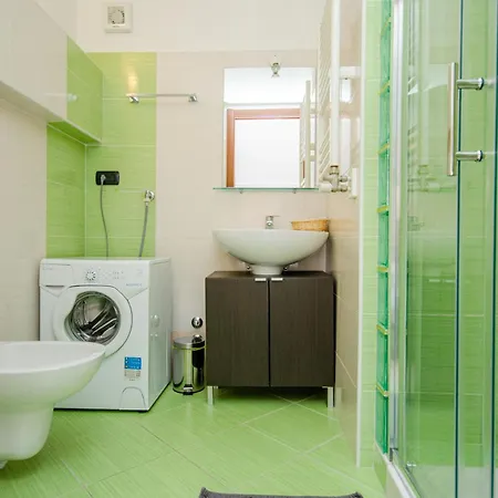 Pasteur Flat