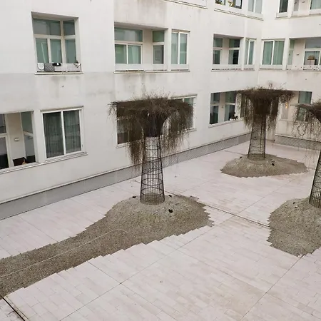 Modern Retreat In The Heart Of