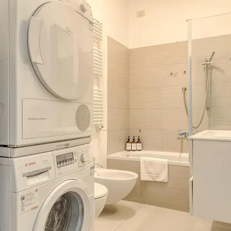 Modern Retreat In The Heart Of Apartament