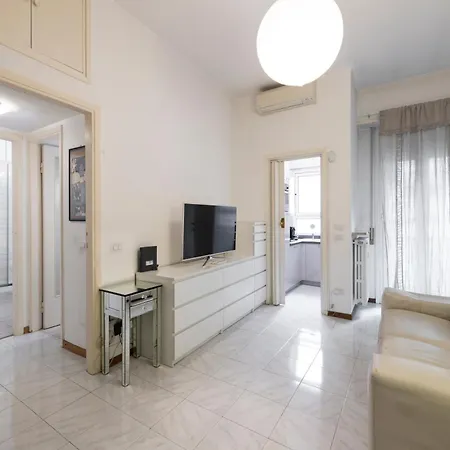 Living - Via Varese 4 *