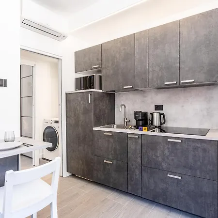 5 Stars Flat, Next To Subway, 3 Stops To Duomo, Ac & Wi-fi Mediolan