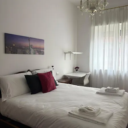 Bocconi - Porta Romana 4 Da Letto Con 2 Bagni Privati Apartment Milan