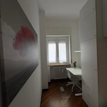 Bocconi - Porta Romana 4 Da Letto Con 2 Bagni Privati *