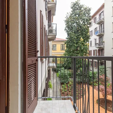 Ercole Ferrario 12 - Ampio E Luminoso Apartament *