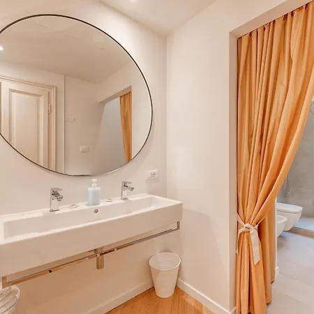 Ercole Ferrario 12 - Ampio E Luminoso *