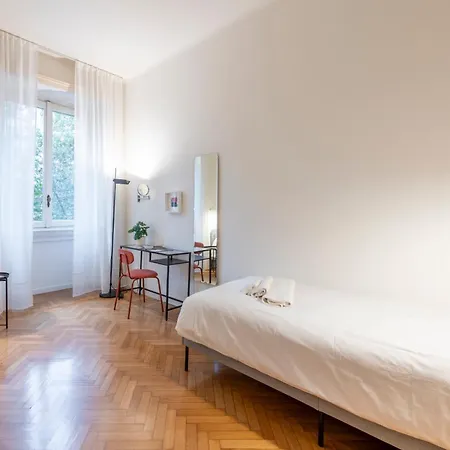 Ercole Ferrario 12 - Ampio E Luminoso