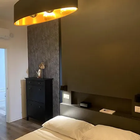 דירה Elegante 80mq Vicino Sempione *