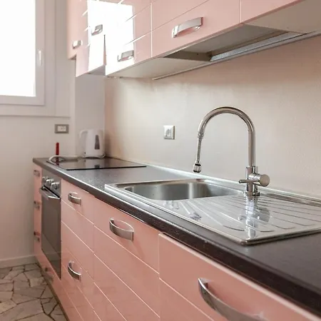 Apartment Domus Greta Milan