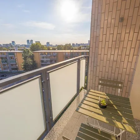 Apartment Easy Parking - 5 Min To Metro - Balcony - Quiet Milan