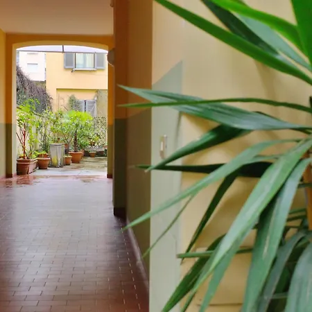 Bwr - Two-room Near The Station, Venini