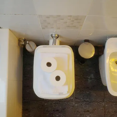 Bwr - Two-room Near The Station, Venini Lejlighed *