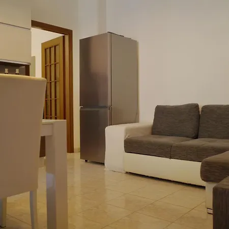 Daire Bwr - Two-room Near The Station, Venini Milano