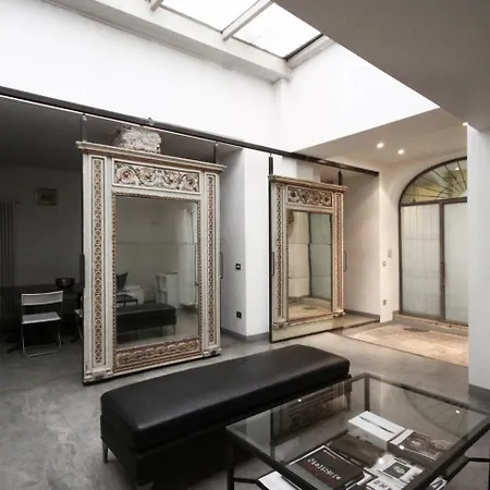 Dhomes - Loft In Duomo Mailand