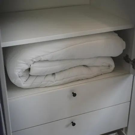 Wownavigli Apartment-sofa Bed Metro M4 Tram 2 *