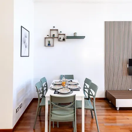 Stayeasy Montenero48 - Portaromana Center شقة ميلان