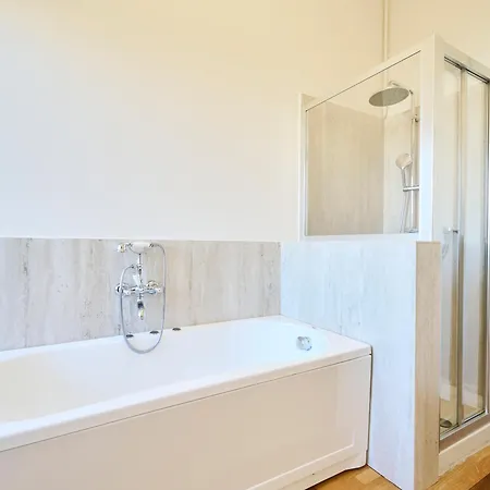 Elegante Quadrilocale Conciliazione - Mirable Pm アパート