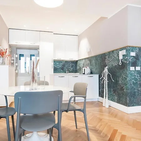Beautiful And Spacious House In Corso By Easylife Apartment