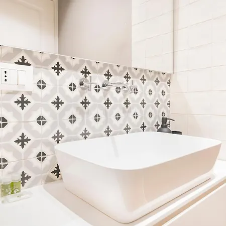 Beautiful And Spacious House In Corso By Easylife Apartment *