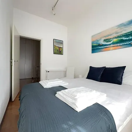 Elegante Apartmento Citylife Fiera דירה *