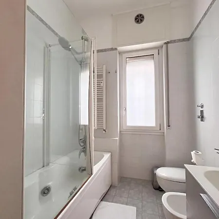 Elegante Apartmento Citylife Fiera דירה