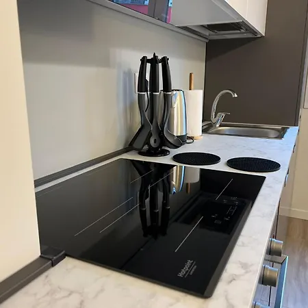 Kibilu - Dergano Metro, Fast Wifi, Air Conditioning, Fiera מילאנו