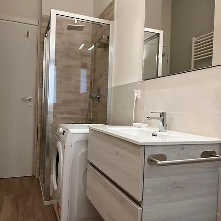 Kibilu - Dergano Metro, Fast Wifi, Air Conditioning, Fiera דירה