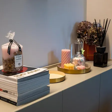 Milanese Lodge/luxury House In The Heart Of Apartment *