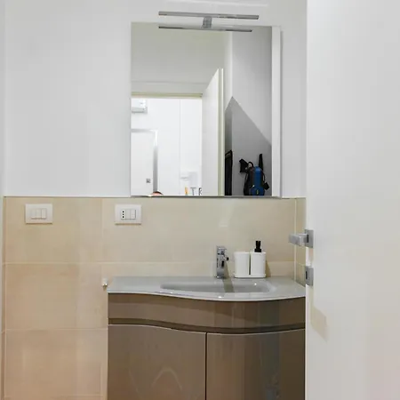 Fashion & Design - Metro California *