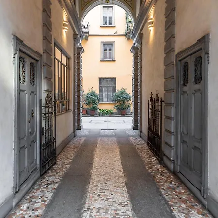 Apartman Bright Penthouse Attic In The Heart Of