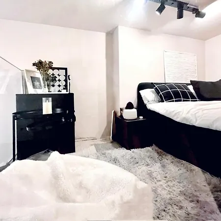 Quarto em Acomodações Particulares B&B Pizza Room Twin Room Near Navigli Milan Milão