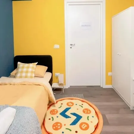 B&B Pizza Room Twin Room Near Navigli Milan Alloggio in famiglia *