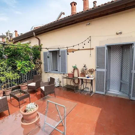 Center Romantic With Terrace *