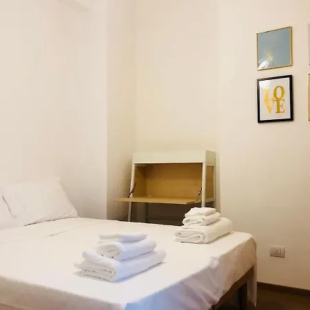 Charming Centro Navigli Tortona Apartament *