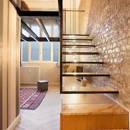 Dezza Loft *