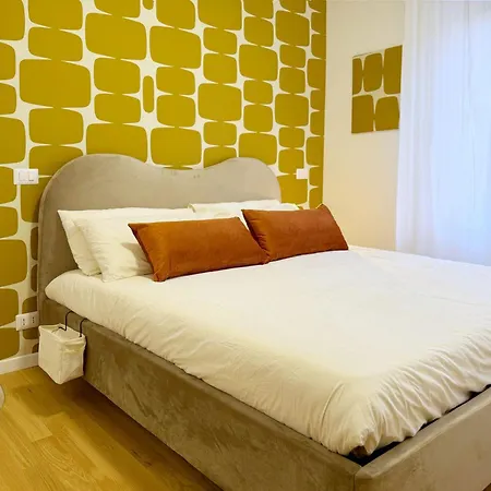 Viale Monza Ab - 2 Bedroom- 15 Min Dal Duomo Daire Milano