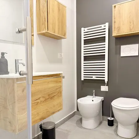 Daire Viale Monza Ab - 2 Bedroom- 15 Min Dal Duomo *