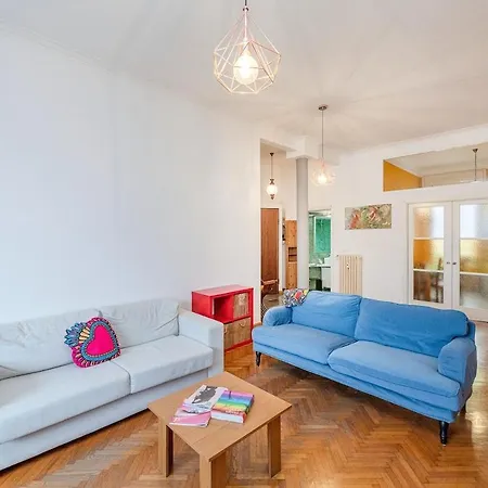 Апартаменты Mondrian Style House *